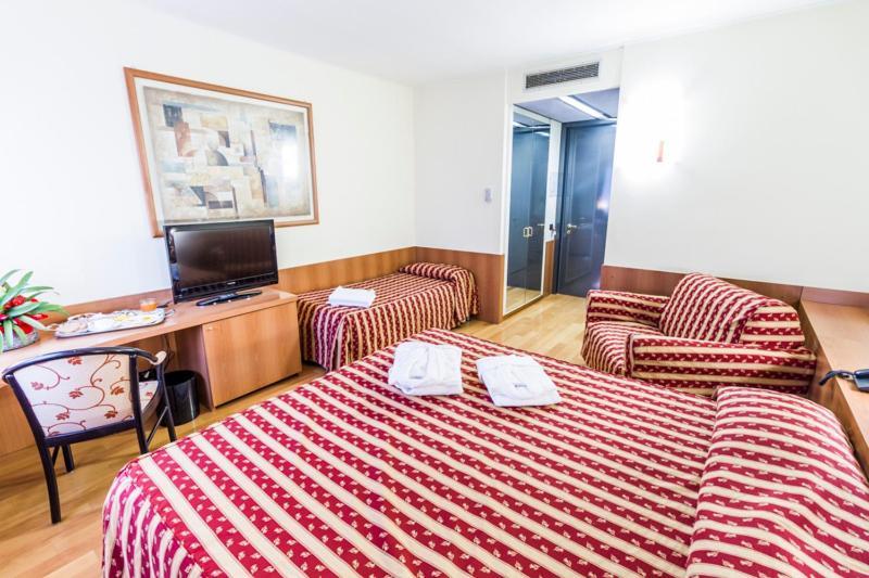Melas Hotel Merate Eksteriør billede